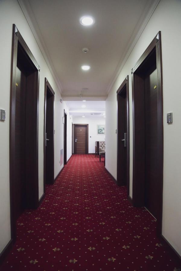 City Hotel Prizren Zewnętrze zdjęcie