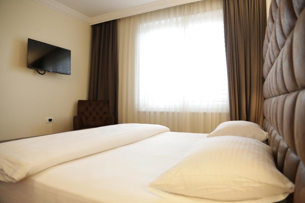 City Hotel Prizren Zewnętrze zdjęcie