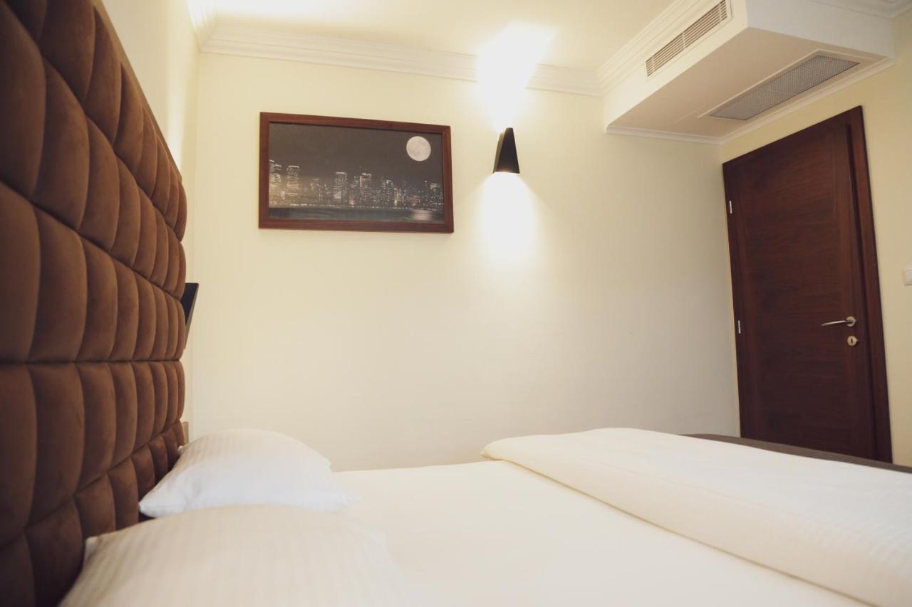 City Hotel Prizren Zewnętrze zdjęcie